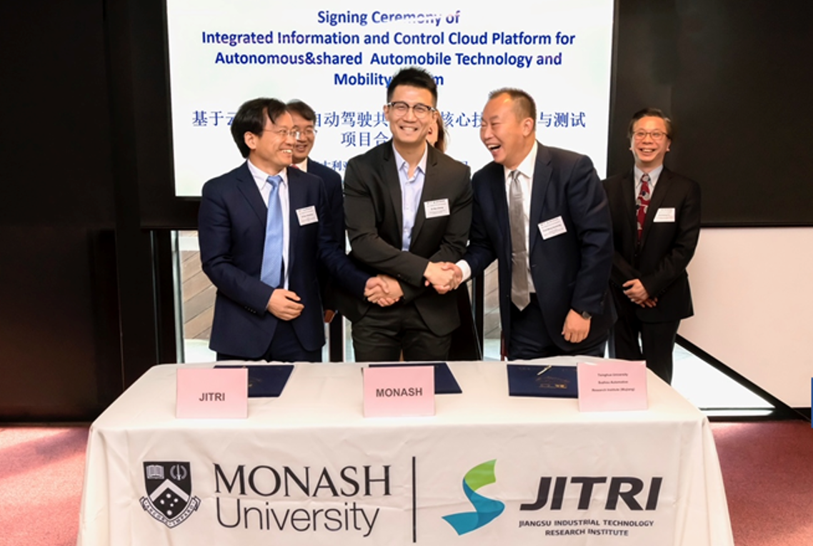 Lab Signing Ceremony 3